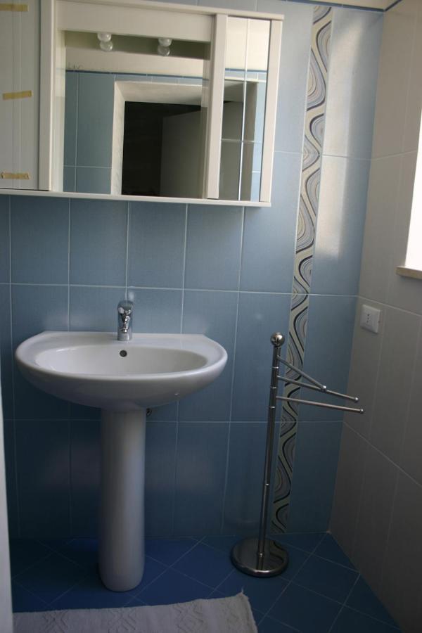 Appartamento in Villa fortunata terra Marina Serra Esterno foto